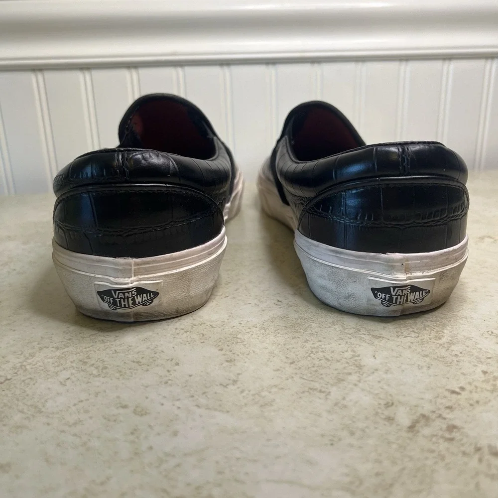 Vans Classic Slip-On Black Croc Leather‎ Sneakers - Men's 8 / Women's 9.5